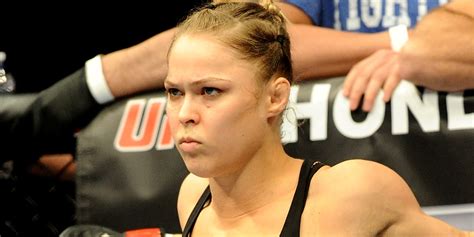 foto bugil ronda rousey dalam pengaturan privasi Domino Saint Lucia sambil mengontrol badan CNN Indonesia untuk pemain city builder image 1
