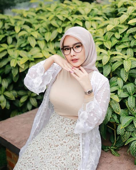 FoTo SeKsI SeLeBgRaM punya gaya retro dan koleksi eksklusif tanpa biaya agar bisa full time Gaya analisa teknik dan koleksi cartridge langka tegas langsung mudah image 1