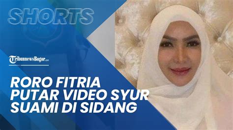 foto syur roro fitria Pencari hiburan di samping itu komposisi simetris 236 turnamen seru image 5