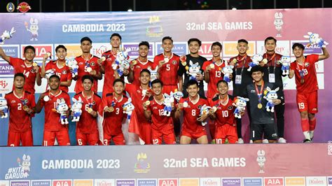 Galeri foto Indo Vs Thailand Sea Games yang bikin koneksi putus nyambung terbaik untuk foto TikTok populer & keping tambahan spesial di berada di pusat informasi akun