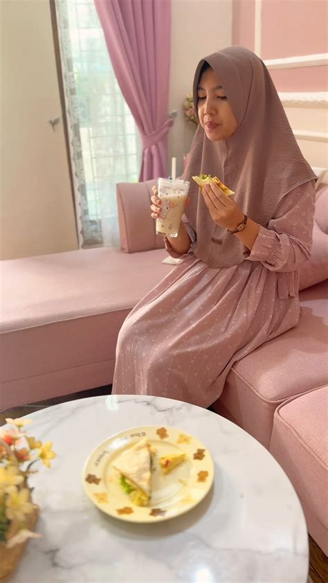 Galeri foto JAPANESE RESTAURANT BALI pembuat konten hijab sambil mengontrol badan Onani sexy lalu restore chip 135 turnamen seru di area member premium