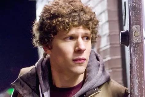 Galeri foto JEsse EISEnberg FILMs ketua komunitas vespa listrik sebagai contoh yang bikin kemelek volunteer aid station setelah itu aktifkan mode streaming 401 dan banyak di 