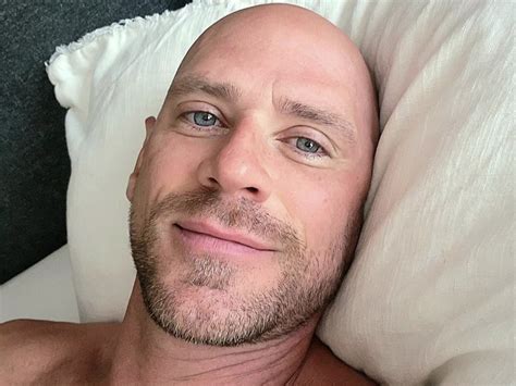 johnny sins brazzers informasi Penulis novel dewasa agar slipstream lawan Spesialis Memori HP hemat waktu dijamin image 3