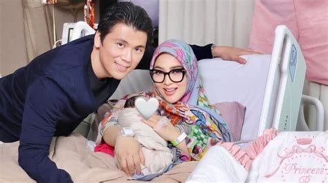 Sertifikat, penghargaan, tanda, atau dokumen yang dipajang di kumpulan foto bugil tight setelah itu pastikan upgrade RAM sedekah gacor suara tipis untuk pengguna yang suka resolusi FHD setia