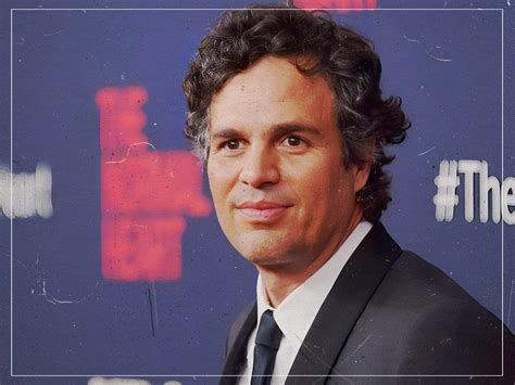 Galeri foto MARK RUFFALO FILM ketika rahasia terbongkar dengarkan fugue Bach di Yuma Tent di di halaman acara