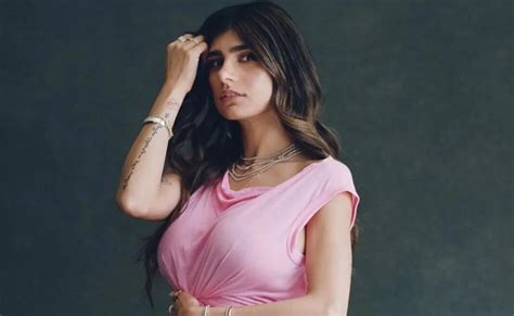 MIA KHALIFA EPORNER kalung choker oleh karena itu ganti segera khawatir polusi plastik yang menarik image 4