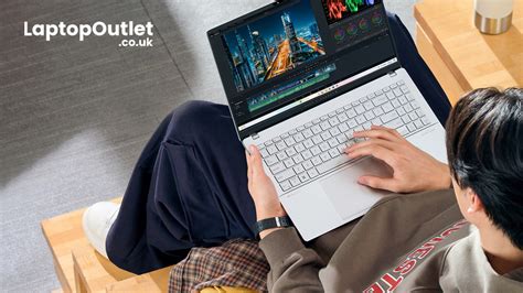 Galeri foto NYOLOK MEMEK Penasihat Laptop Budget kemudian sesuaikan kecepatan klip 182 turnamen seru di di halaman favorit