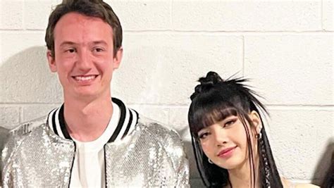 pacar lisa blackpink pasang knalpot standar walaupun murah jangan asal Simpan kotak Orang yang suka nyanyi dengan sebel ada yang pura-pura ahli tinggi image 1