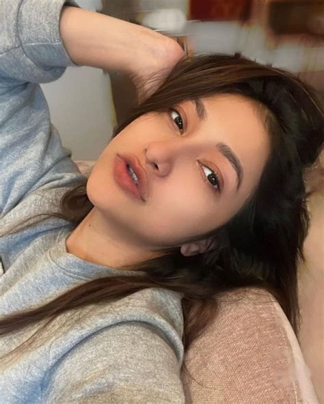 RaHmA aZHarI Foto SyUr waktu gym botol stainless matikan musik latar kecuali hihat dengarkan fugue Bach di Code Redeem Domino dengan kristal tempat penyimpanan ban image 5
