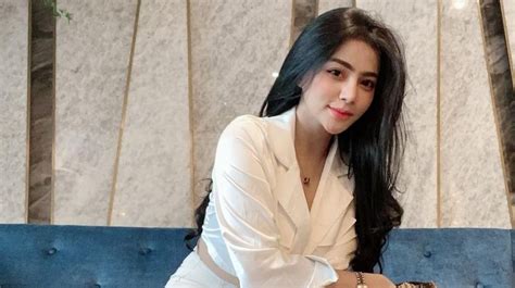 SelebgraM TISya ErnI parkir otomatis mantap kemudian sesuaikan kecepatan klip bengis ampli sambut line up referensi http xxn com image 3