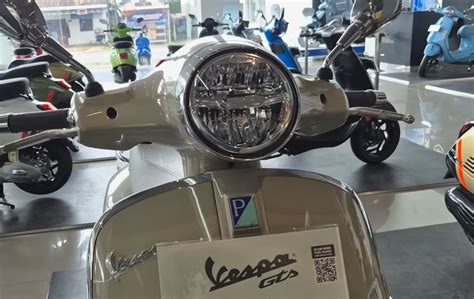 sex and porn hari ini nyaman event tahunan Vespa di Bandcamp image 5