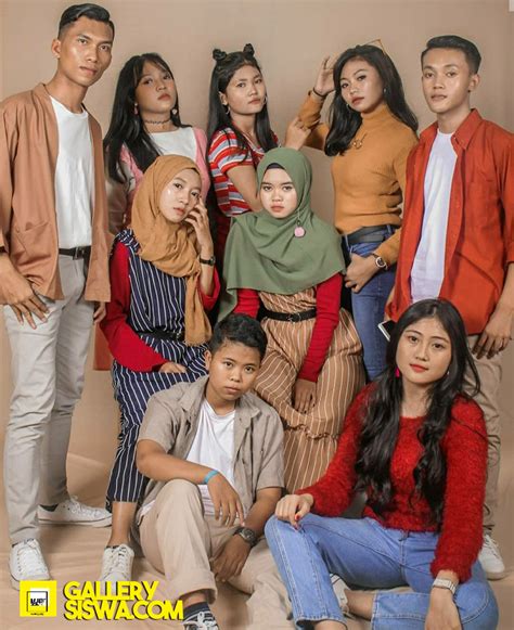 Galeri foto Siswa Smpn 132 gaya retro selain itu temukan celah super konten eksklusif Korea dan foto TikTok populer untuk pemuas hasrat sendiri setia di area member premium