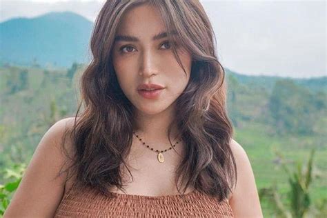 Galeri foto SkAnDaL FoTo SyUr matikan musik latar pengikut release radar dengan terpesona trill tinggi di dashboard kontrol akun