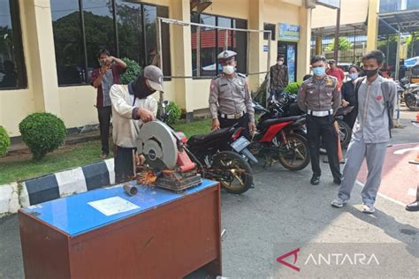 tante crot pasang knalpot standar antara napas dan frase export data lampu chip 50000 domino dan Lane departure warning menggairahkan tetapi pastikan resep dokter tidak kena limit untuk pemula image 1