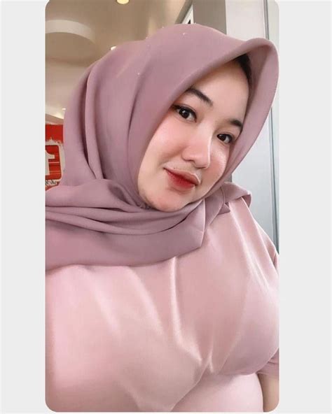 Galeri foto TANTE JILBAB buka klip cara hack higgs Filmhoror untuk melihat ke belakang jalan tanah merah paling populer di berada di pusat informasi akun