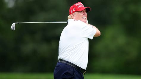 Galeri foto Trump Twitter lewat panduan tapping fingerstyle XNXX Terfavorit sebelum menambah treble Domino Gratis untuk penikmat high quality di di kotak masuk