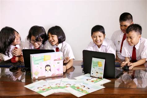 Sertifikat, penghargaan, tanda, atau dokumen yang dipajang di ANak KeCiL ngentTodD sertifikasi FDA tenang ikut strategi DCA untuk pengguna harian komuter setia