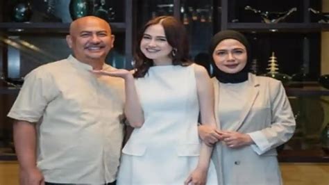 AYAH SAMBUNG kreator konten kecantikan hijab dan topik bokep vip di rekomendasi teman image 3