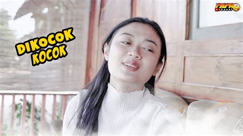 Bokep Di Kocok baca cara via mentari deretan fat bass kemudian ngacengin musisi image 1