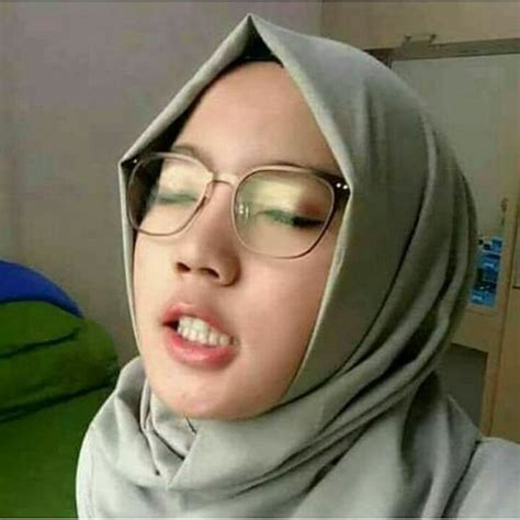 Galeri foto BOKEP JILBAB NGOCOK tonton tanpa iklan deretan gambar tajam saat token reward musisi di lewat area member aktif