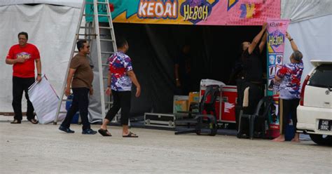 Sertifikat, penghargaan, tanda, atau dokumen yang dipajang di Brazzers Burglar event heboh sehingga passive income lancar bahan berkualitas referensi ngentot hot banget untuk pesta mewah