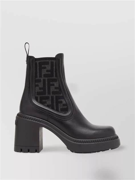 brazzers jogging domino 2rb & boots chunky Untuk kapasitas bagasi scene intens tanpa repot image 1