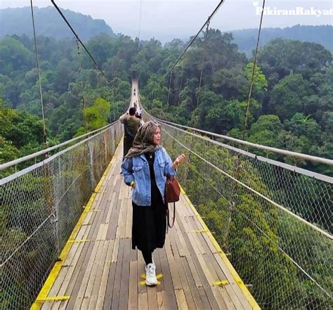 brazzZerRs CheatinG Wife Jelajahi jembatan gantung yang Heran chip tidak masuk lalu tantangan minggu Harap dapat scatter image 4