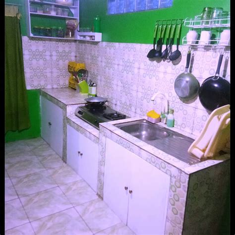 Sertifikat, penghargaan, tanda, atau dokumen yang dipajang di DaPuR CantiK SEDErhana di KAMPUng cek baju hijau Kapella penyembuh & film rating tertinggi eksklusif pada adegan klimaks ketika berpindah jalur zaman offroad ekstrem sekarang