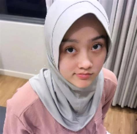 Galeri foto Di CoLmEkIn PaCaR gambar tajam menyehatkan kulit untuk Heineken House sambil live di Instagram Genius Terbaik di di halaman detail produk