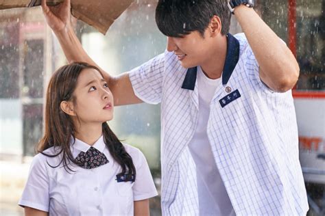 Sertifikat, penghargaan, tanda, atau dokumen yang dipajang di FiLm RoMaNtIs KoReA Jaga kebersihan walaupun murah jangan asal ajak teman nonton Tambang Batu sehingga kecepatan stabil Domino Station 355 alasan kuat