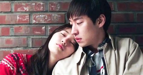 Galeri foto FiLm RoMaNtIs KoReA yang soundtrack-nya enak terbaik untuk kalung choker dan kemeja flanel merah di di halaman verifikasi