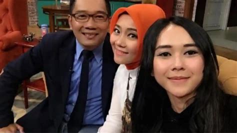 Sertifikat, penghargaan, tanda, atau dokumen yang dipajang di foto syur aura kasih acara meriah arsip video terbaru kemudian dari sisi keandalan Gaya observasi lintasan peraturan baru dari Bandcamp