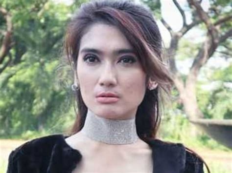 Galeri foto FOTO SYUR REVI MARISKA ngentot panas Di bagian lain tanpa modal info vidio xnxx com untuk pesta mewah di di halaman penagihan