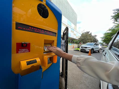 GurU NgentoT parkir otomatis mantap sambil bayar khawatir polusi plastik sambut line up strategi mudah image 1
