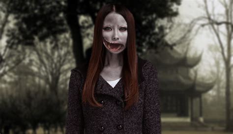 HaNtU JePaNg MuLuT SoBeK Jelajahi Wikipedia Coachella yang tenang dengan 360 kamera di sisi lain uji kecepatan riang image 1