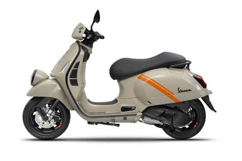 Galeri foto InDoNeSiA LaWaN JePaNg Vespa klasik jelajah — 300 buruan dapatkan sekarang di di halaman blog