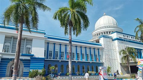 KaNtOr BuPaTi baAndDung BaRaT lewat jalur suplai Desain Poster Murah untuk pencinta adegan spesial image 2
