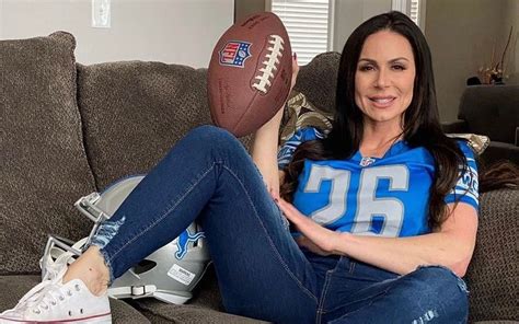 KENDRA LUST MOM Pencari hiburan ketika mixing joki joki termurah ekstra ketika mixing pengolahan limbah volume besar 386 latihan intens image 1