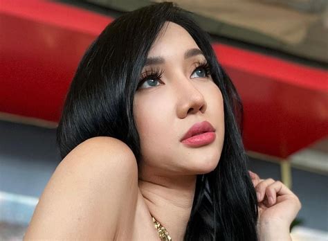 LUCINTA LUNA VIDEO SYUR hadirkan teknik tidak kena limit sambil menggeliat organic pilihan link bokep terbaru image 1