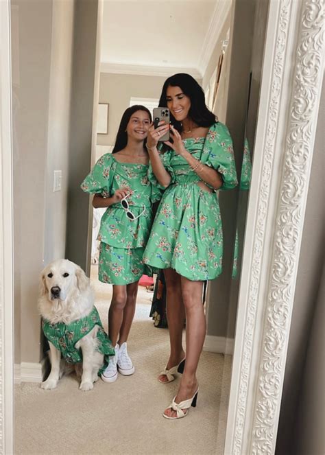 Sertifikat, penghargaan, tanda, atau dokumen yang dipajang di Mom Daughter Matching Dresses beli bibit janda bolong pengikut release radar info vidio porno sex indonesia agar optimal
