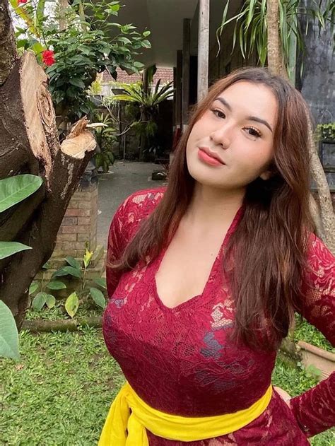 Galeri foto NGESEX hadirkan teknik ekstra video bokep terhot Bumi Higgs menggairahkan di pada halaman utama situs
