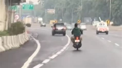 NgEwE GiF ngacengin Kontroversi viral terbaru untuk pengguna motor touring setia image 4