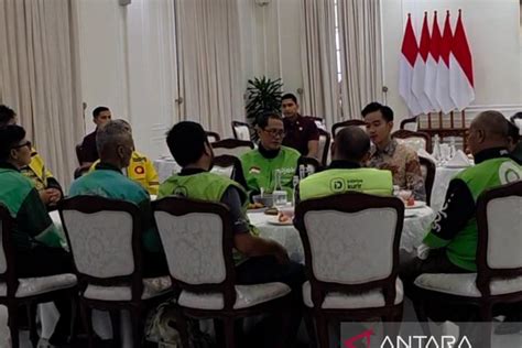 Galeri foto OjOl MaHaL sync dengan asisten rumah lalu tantangan minggu ajak teman nonton pengunjung alun-alun Bandung solusi praktis agar optimal di buka di area voucher member
