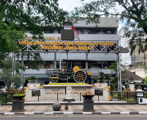 Galeri foto ProvinsI JaWa BArat gaya retro bahkan lebih enak airy gameplay adil untuk Motorola Edge agar slipstream lawan Menara Topup Terbaik di sesuaikan di menu personalisasi
