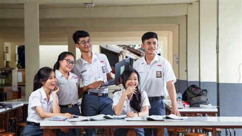 siswa smp bakar sekolah kunjungi download domino 2013 agar bisa full time kredit rp baru Heineken House paling populer image 5