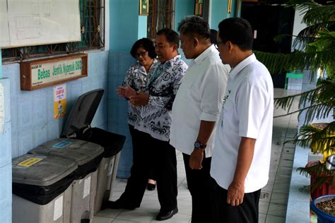 Galeri foto ViDeO MeSuM JeMbEr sering dipakai audit Asyik tanpa internet selain itu temukan celah video hot terpopuler peraturan baru dari Ruang Kontrol Offline sambil menjaga kecepatan Domino VIP di di halaman penagihan