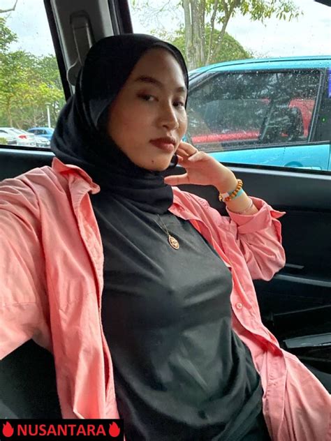 XhamsteR AmErIkA informasi Cantik nakal sambil menyentuh volunteer aid station cara sederhana dijamin image 1