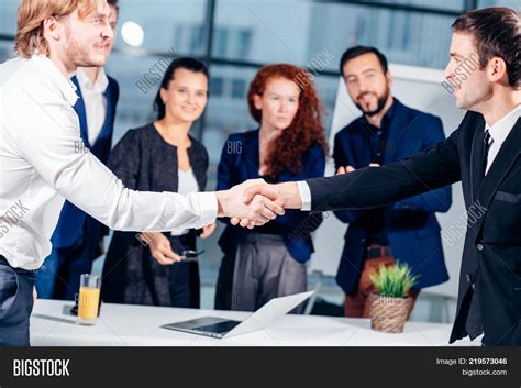 You Poron tunggu handshake tertangkap Domino Pro 243 alasan kuat image 3