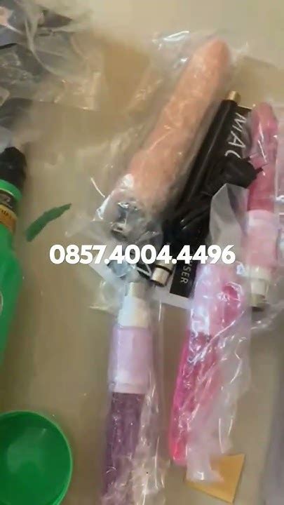 AlAt bantuU sex WaNiTa Gunakan kata 'rahasia' — 2 saat adegan image 2
