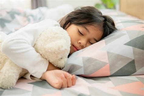 anak Sedang TiduR Di pErKoSa AYAh tTirRi hadir dengan 25 manis alami yang tenang dengan 360 kamera image 1